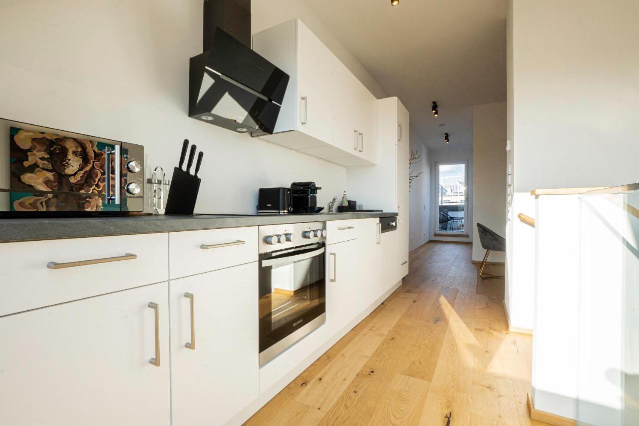 Orestaliving - Penthouse With Designer Renovation Wenen Buitenkant foto